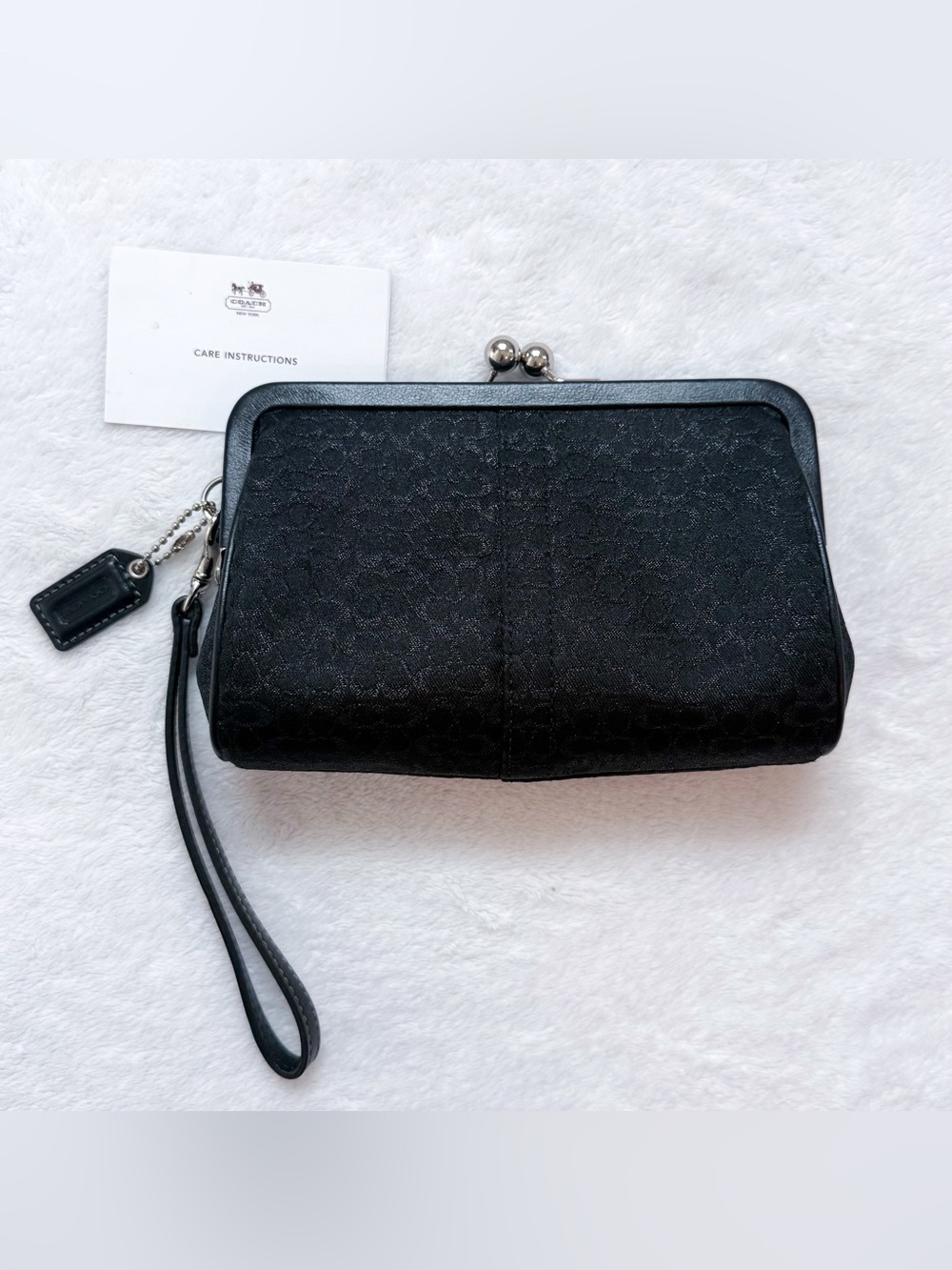 Vintage Coach Y2K Black Optic Lurex Framed Soho Kisslock Clutch Wristlet EUC